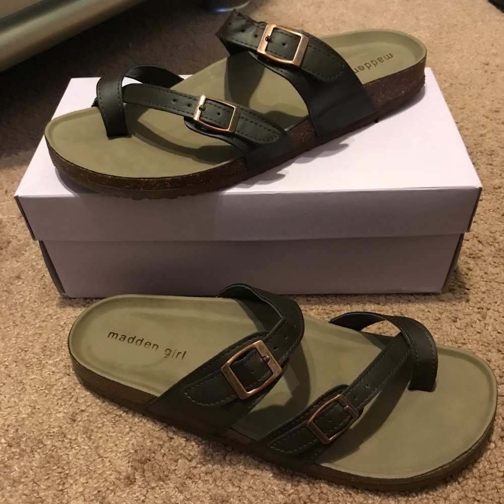 Sandal